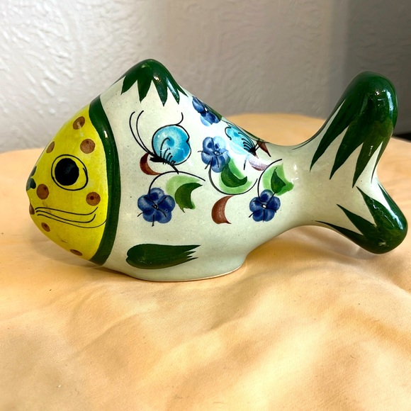 Vintage hand, painted, Mexican, pottery, fish figure - Picture 1 of 5